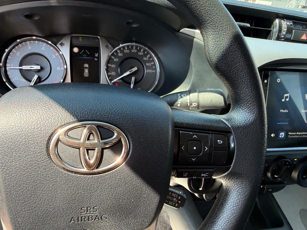 Toyota Hilux 2.8 D-4D 4WD 4 porte Double Cab Comfort