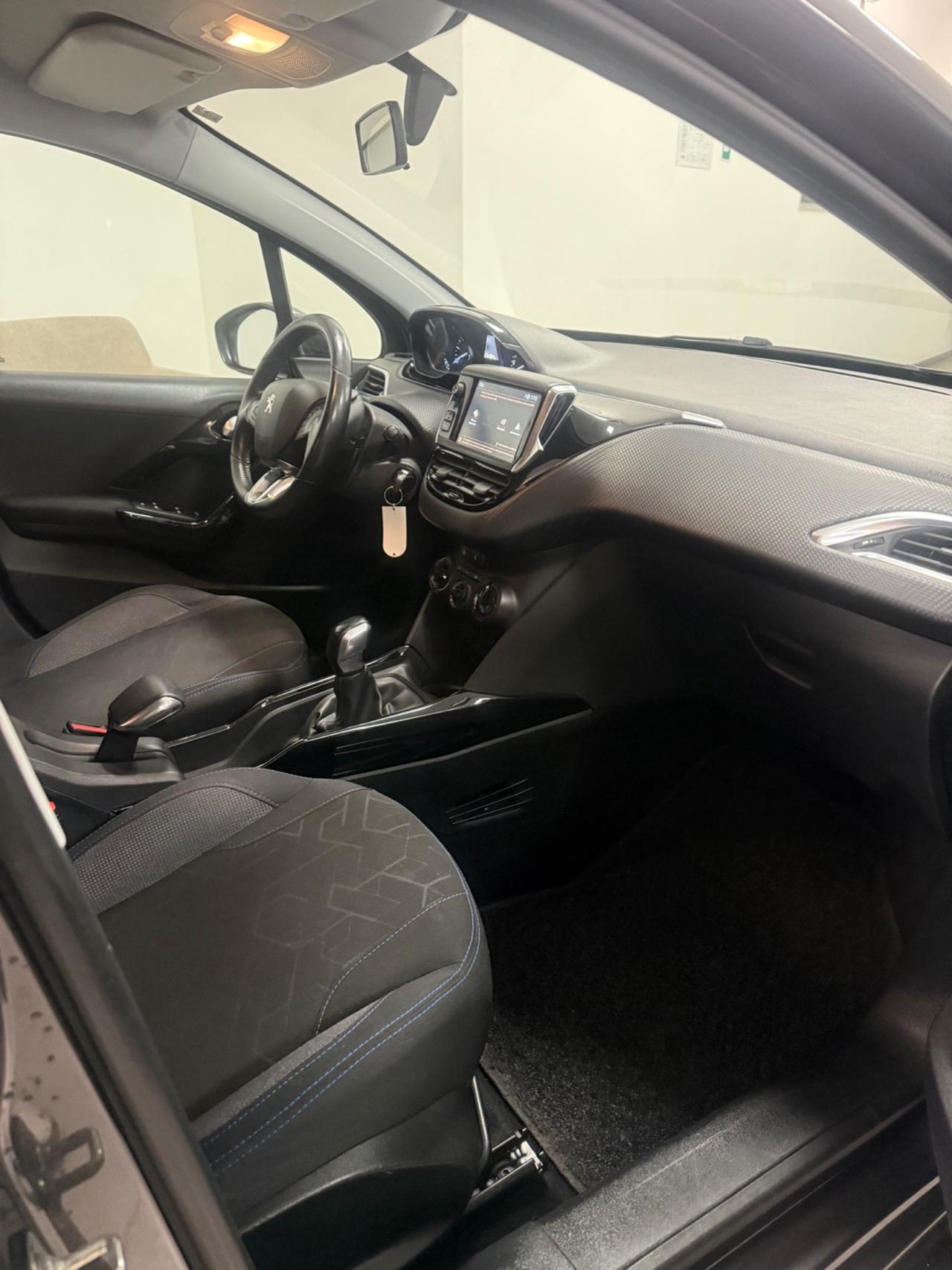 Peugeot 2008 BlueHDi 100 S&S Allure