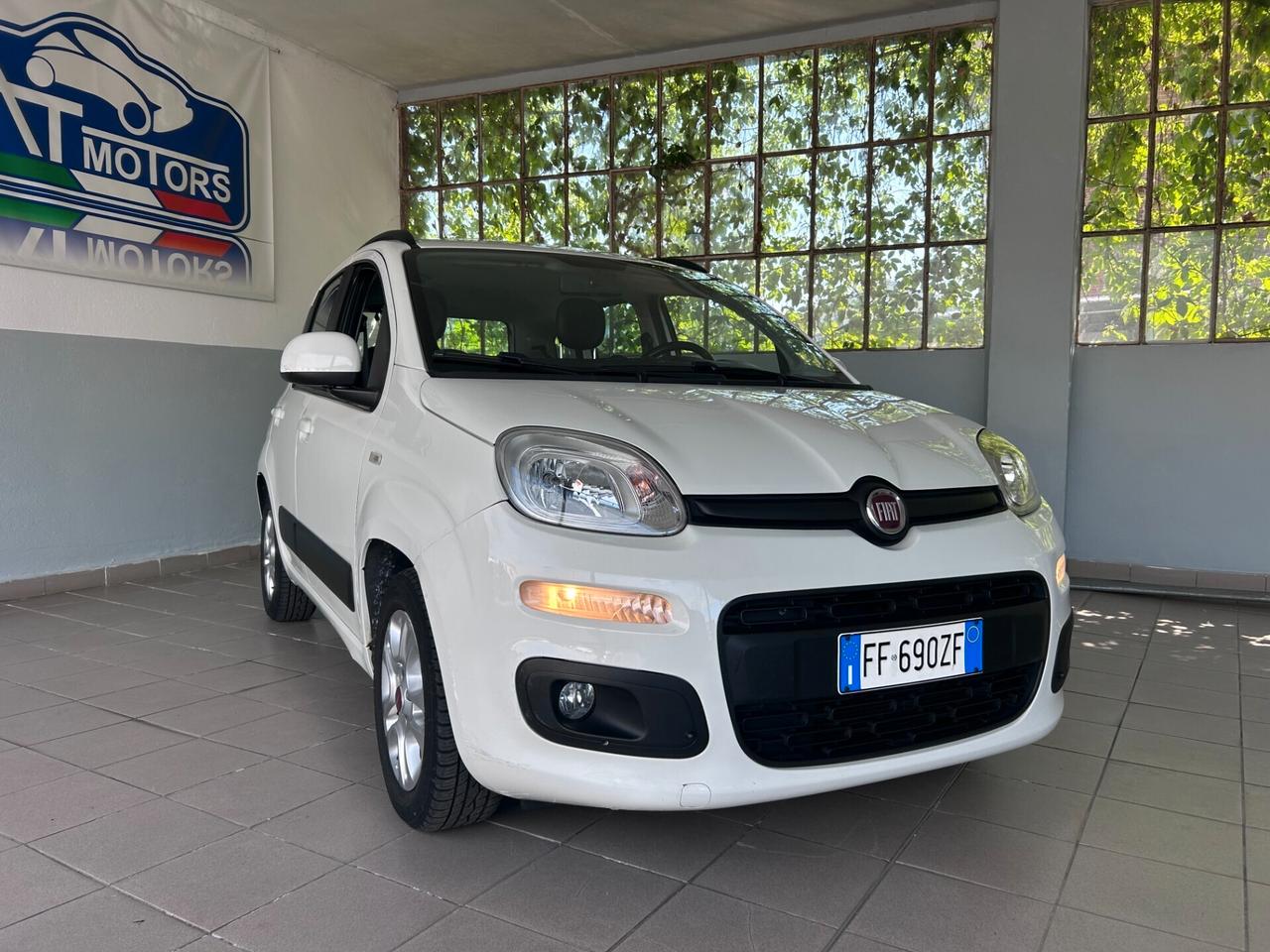 Fiat Panda 1.2 Lounge 5 Posti (Gancio traino)