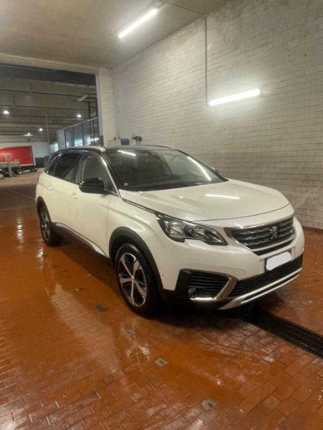 PEUGEOT 5008 BlueHDi 130 S&S Allure