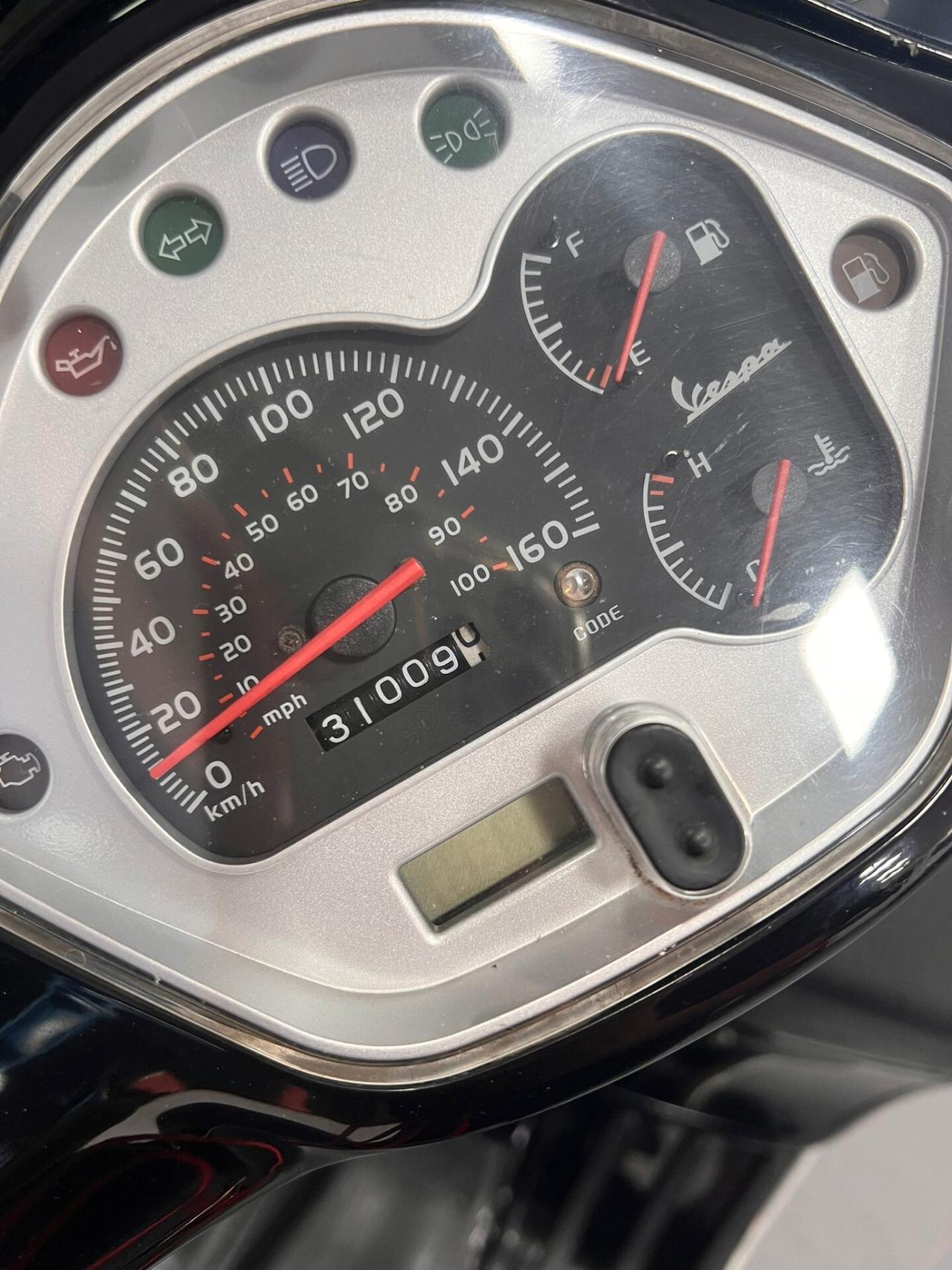 Piaggio Vespa 300 GTS