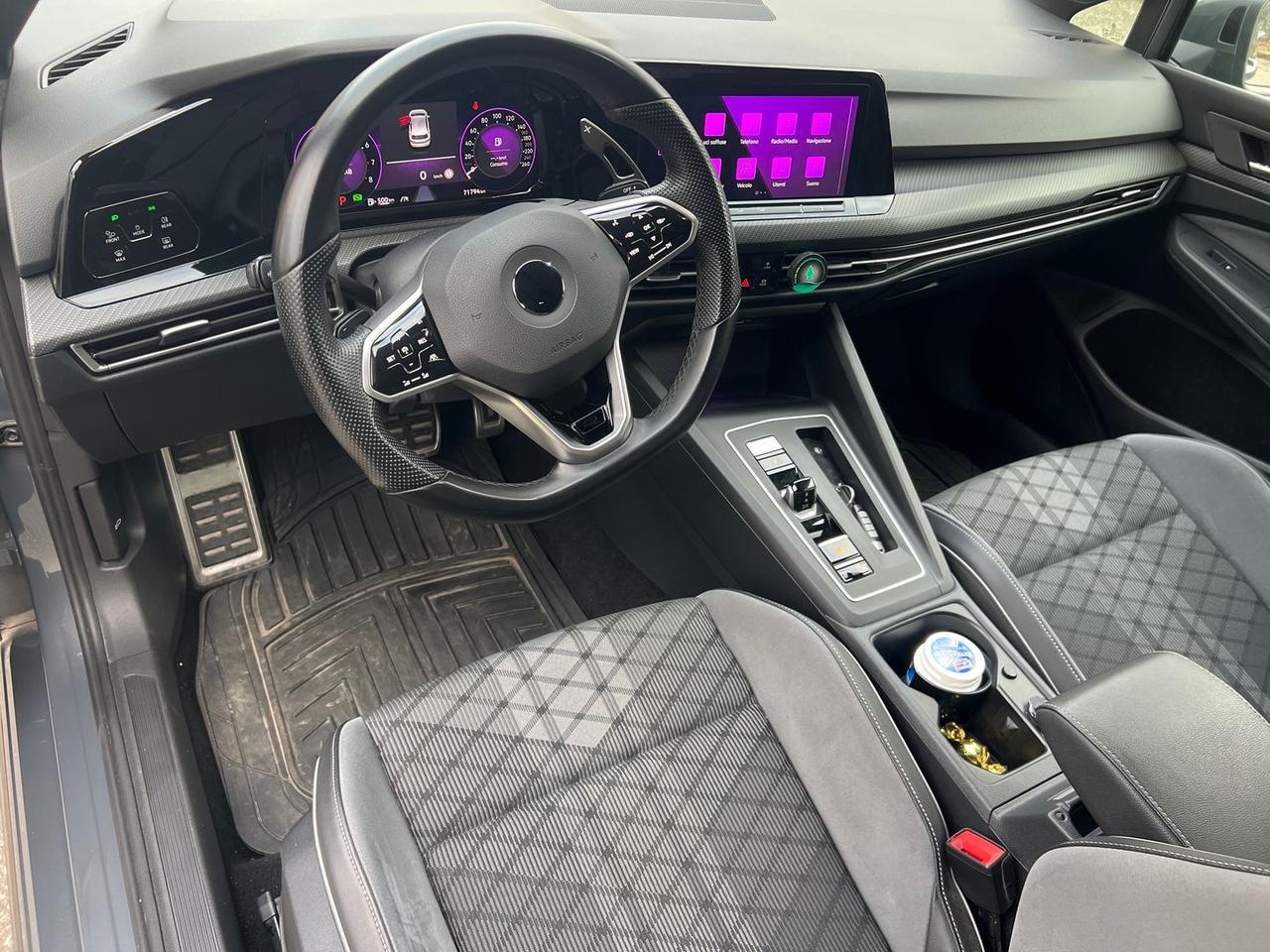 Volkswagen Golf R Line 1.5 eTSI MHEV #9260