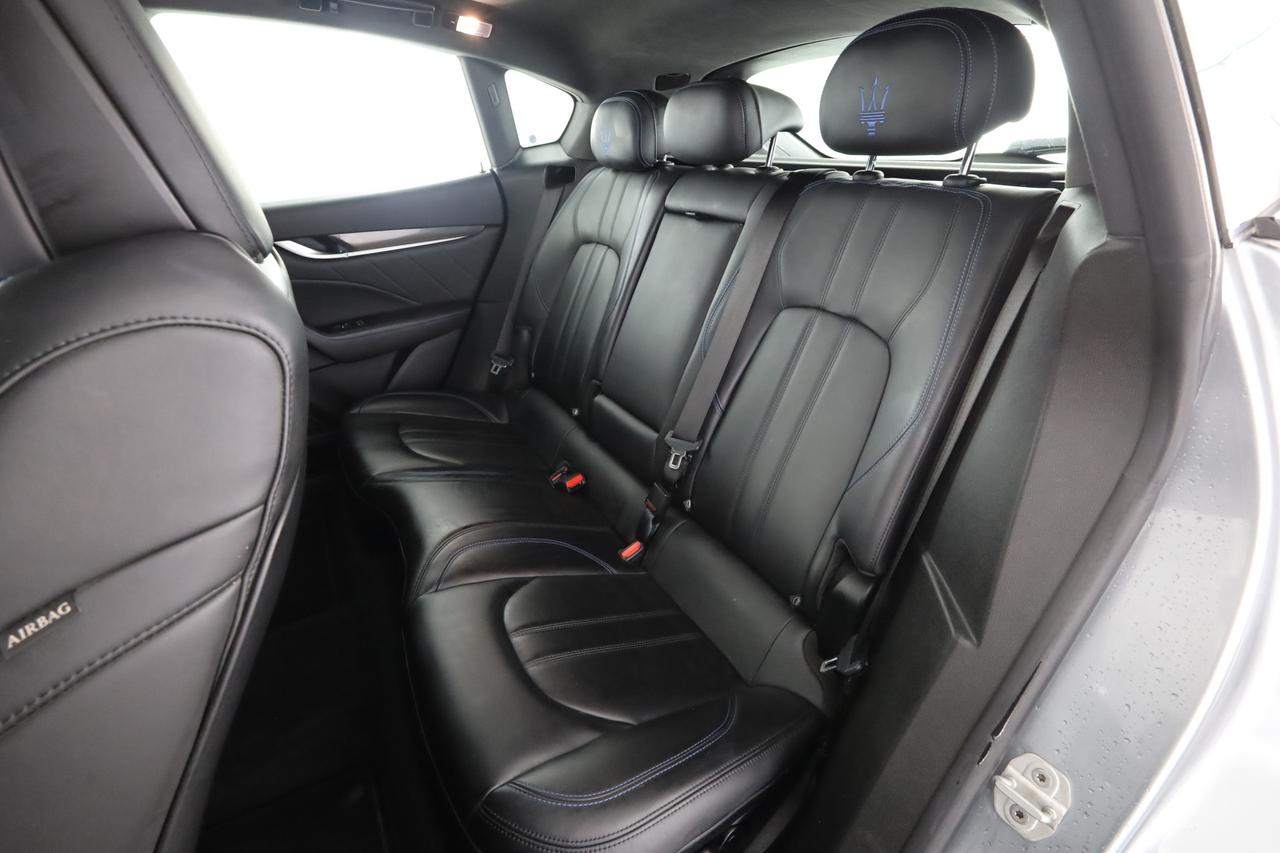MASERATI Levante 330 CV MHEV AWD GT