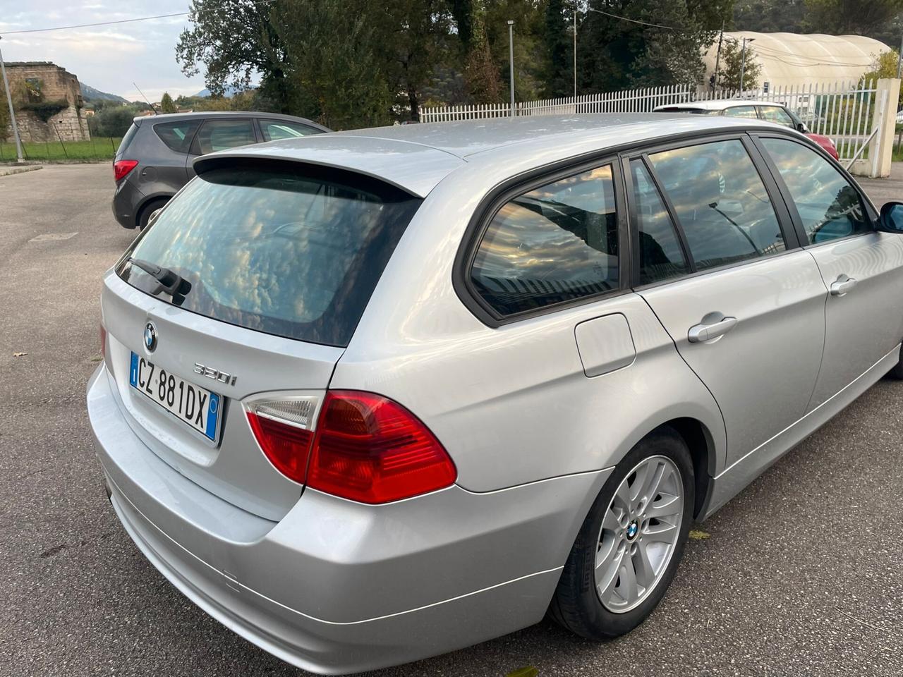 Bmw 320 320i cat Touring Attiva