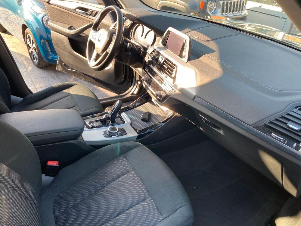 Bmw X3 sDrive18d xLine