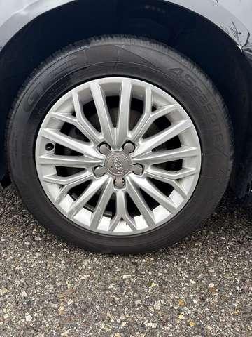 Audi A3 A3 III 2013 Sportback 1.6 tdi Ambition s-tronic