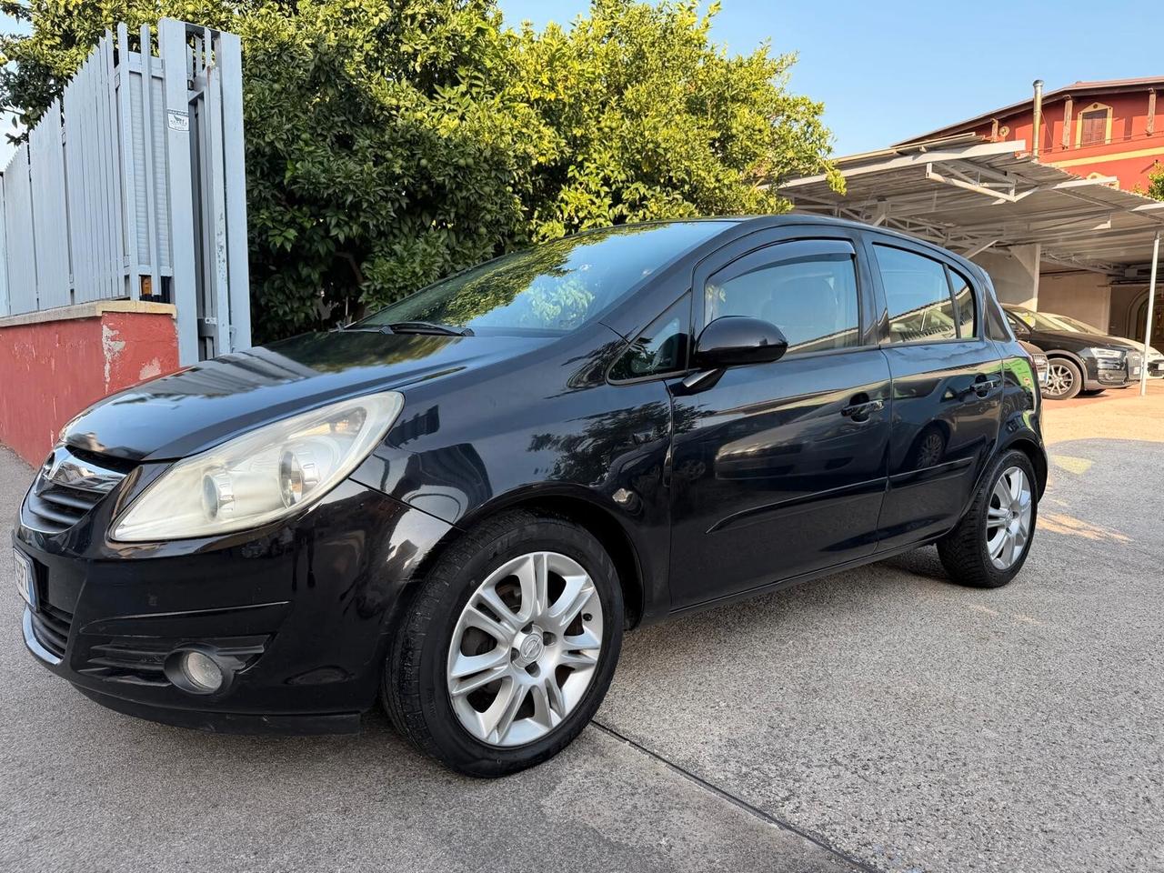 Opel Corsa 1.2 5 porte Club