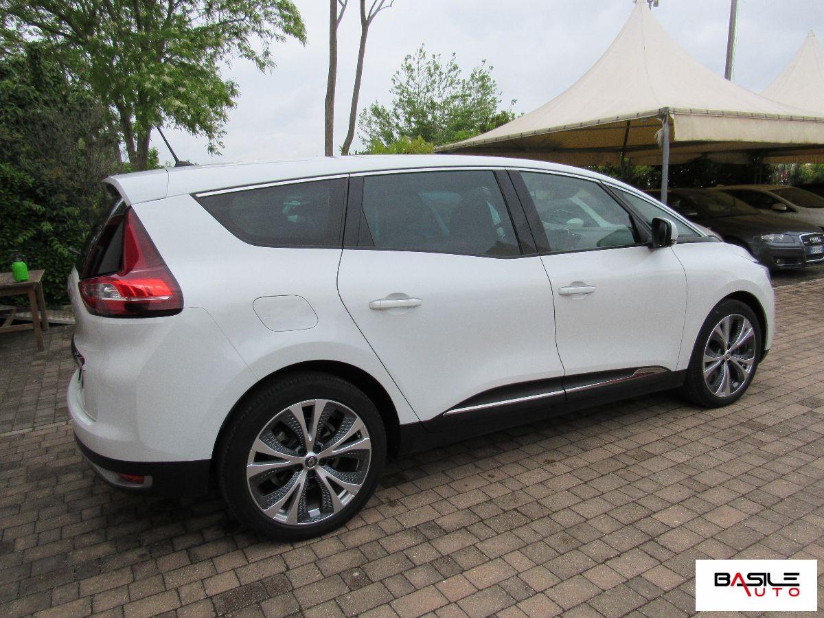 RENAULT - Grand Scénic - Blue dCi 120 CV Initiale Paris 7 POSTI