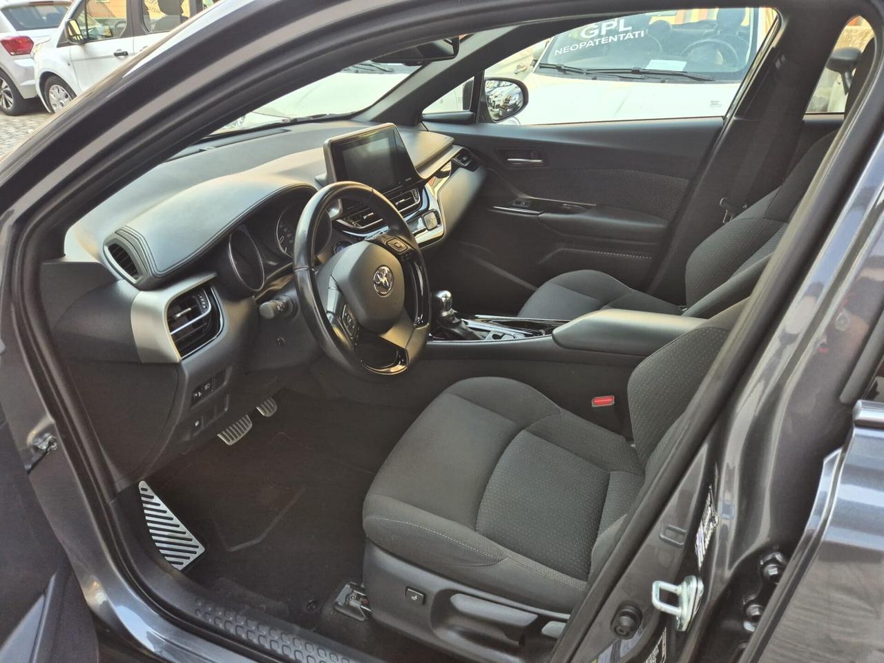Toyota C-HR 1.8 Hybrid E-CVT Trend