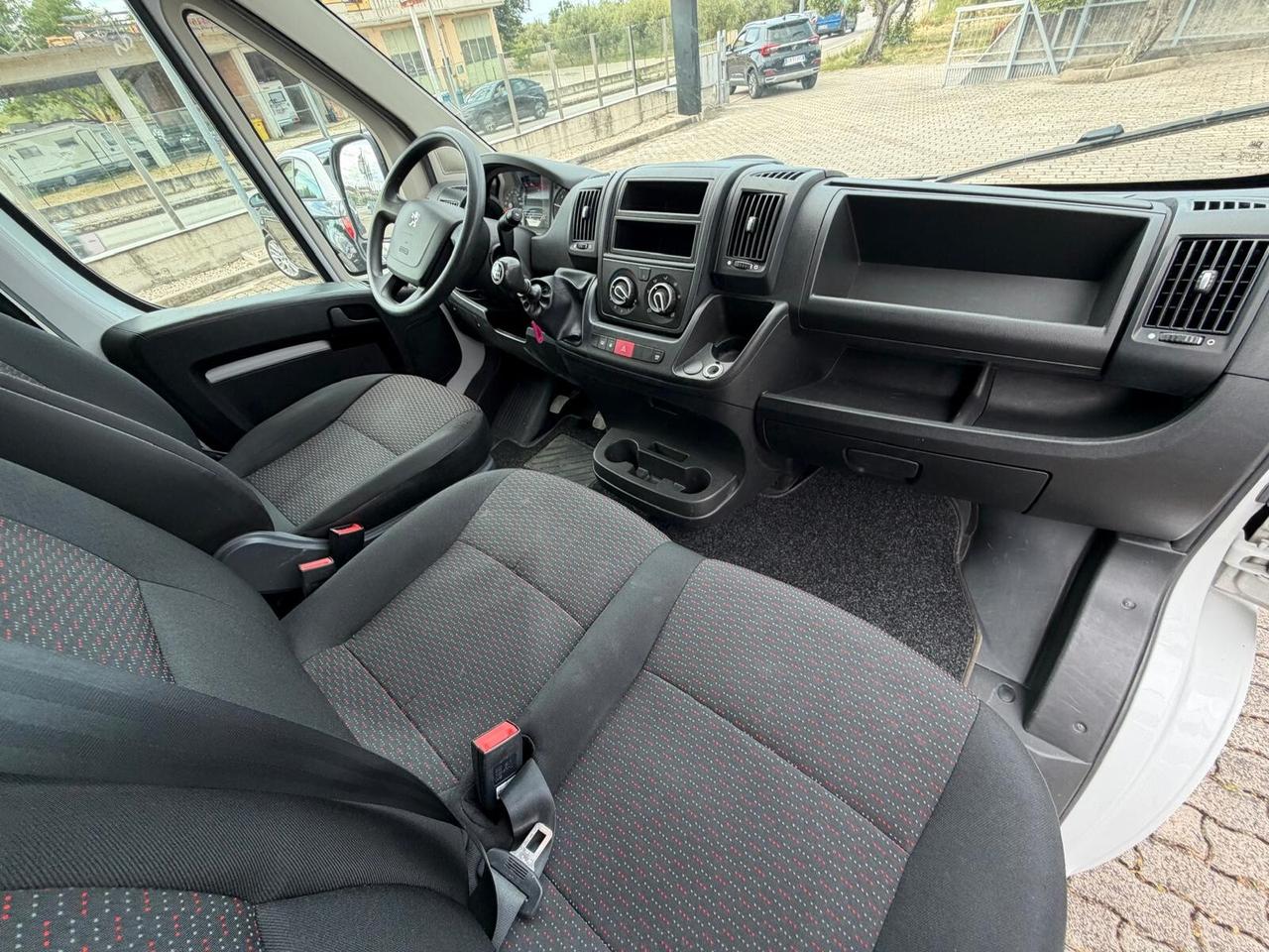 Peugeot Boxer 330 2.2 BlueHDi 140 S&S PM-TM Furgone
