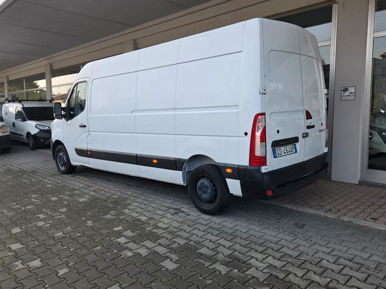 Renault Master T35 2.3 dCi 135 PL-TM Pianale Cabinato Ice