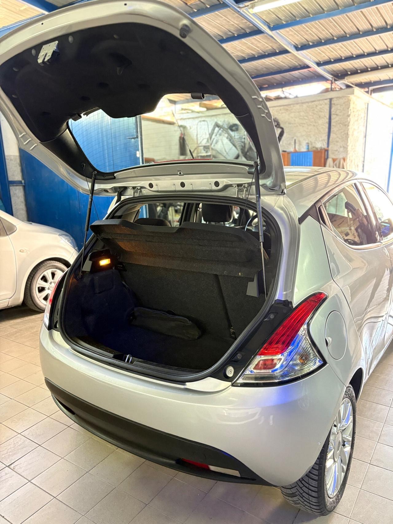 Lancia Ypsilon 1.2 GPL Ecochic 69cv