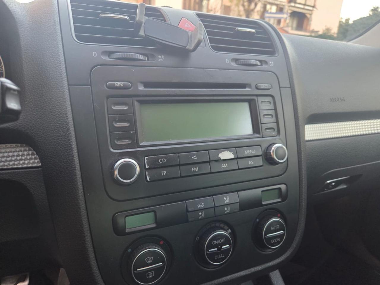 VOLKSWAGEN Golf 3.2 VR6 4mot. 5p. R32