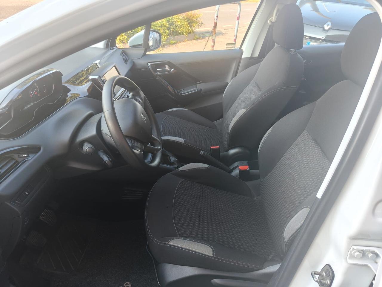 Peugeot 208 BlueHDi 75 S&S 5 porte Active