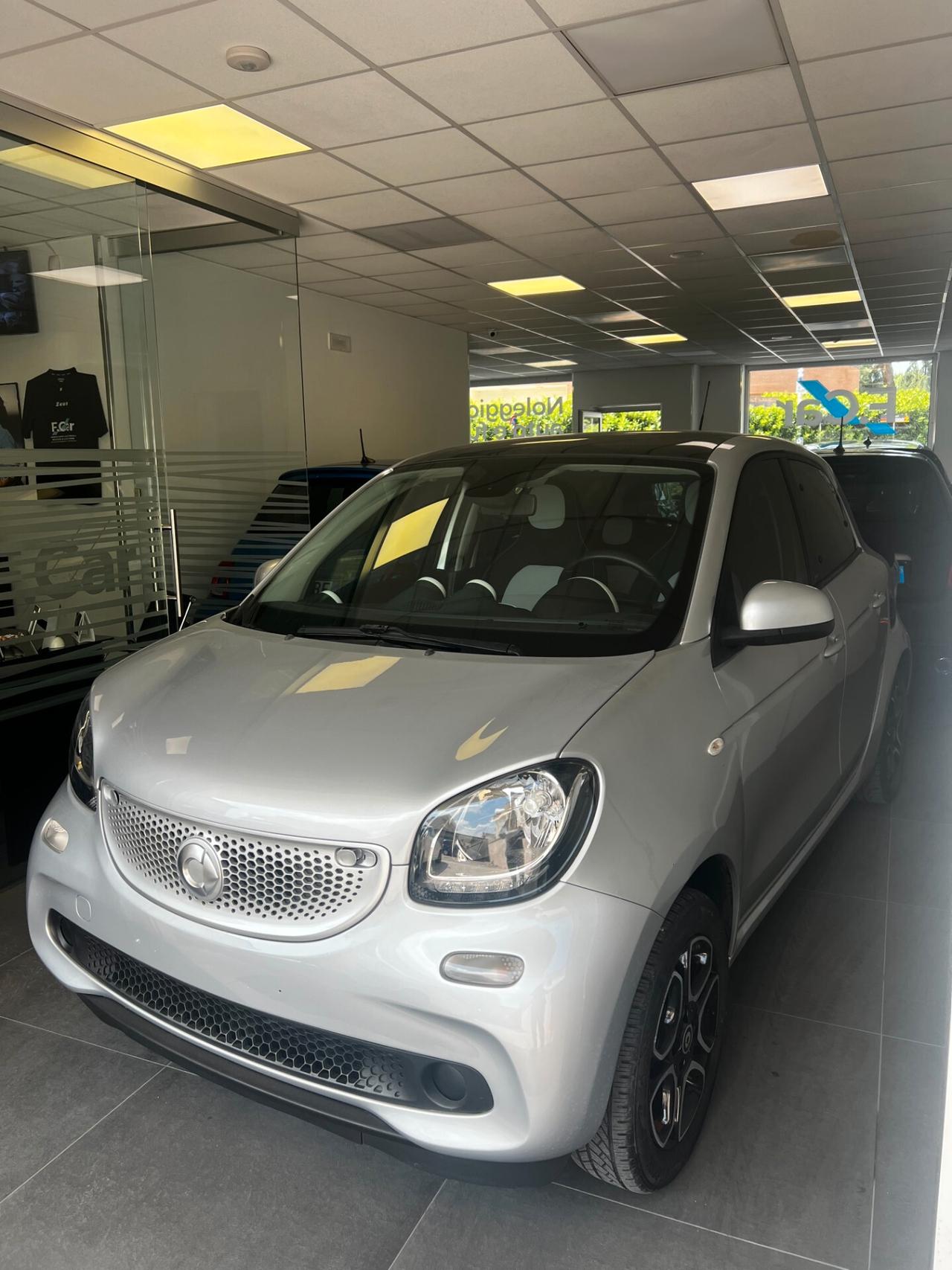 Smart ForFour 70 1.0 Passion NEOPATENTATI