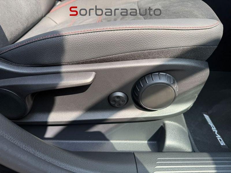 Mercedes-Benz GLA 200 d Automatic AMG Line Premium con Tetto Panoramico.