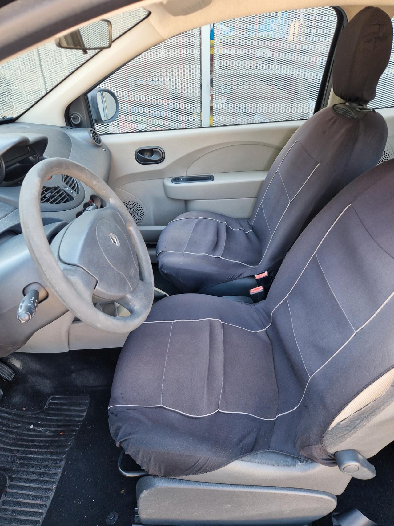Renault Twingo 1.2 benz 58CV - 2010