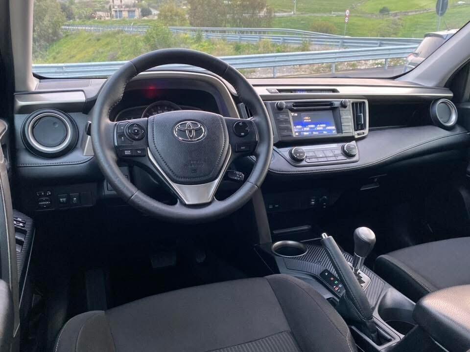 Toyota RAV 4 RAV4 2.2 D-4D 4WD Lounge