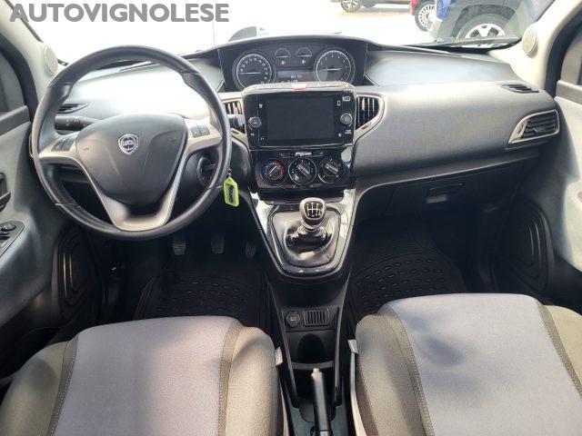 LANCIA Ypsilon 1.0 FireFly 5 porte Hybrid Gold-5 posti-fendi-Sens