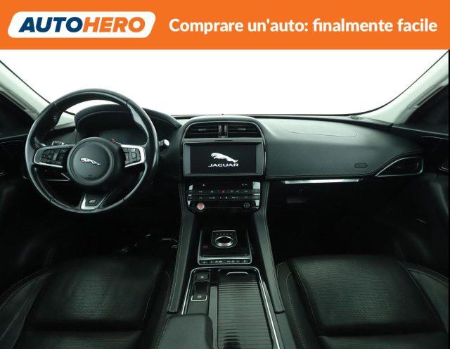 JAGUAR F-Pace 2.0 D 180 CV AWD aut. R-Sport