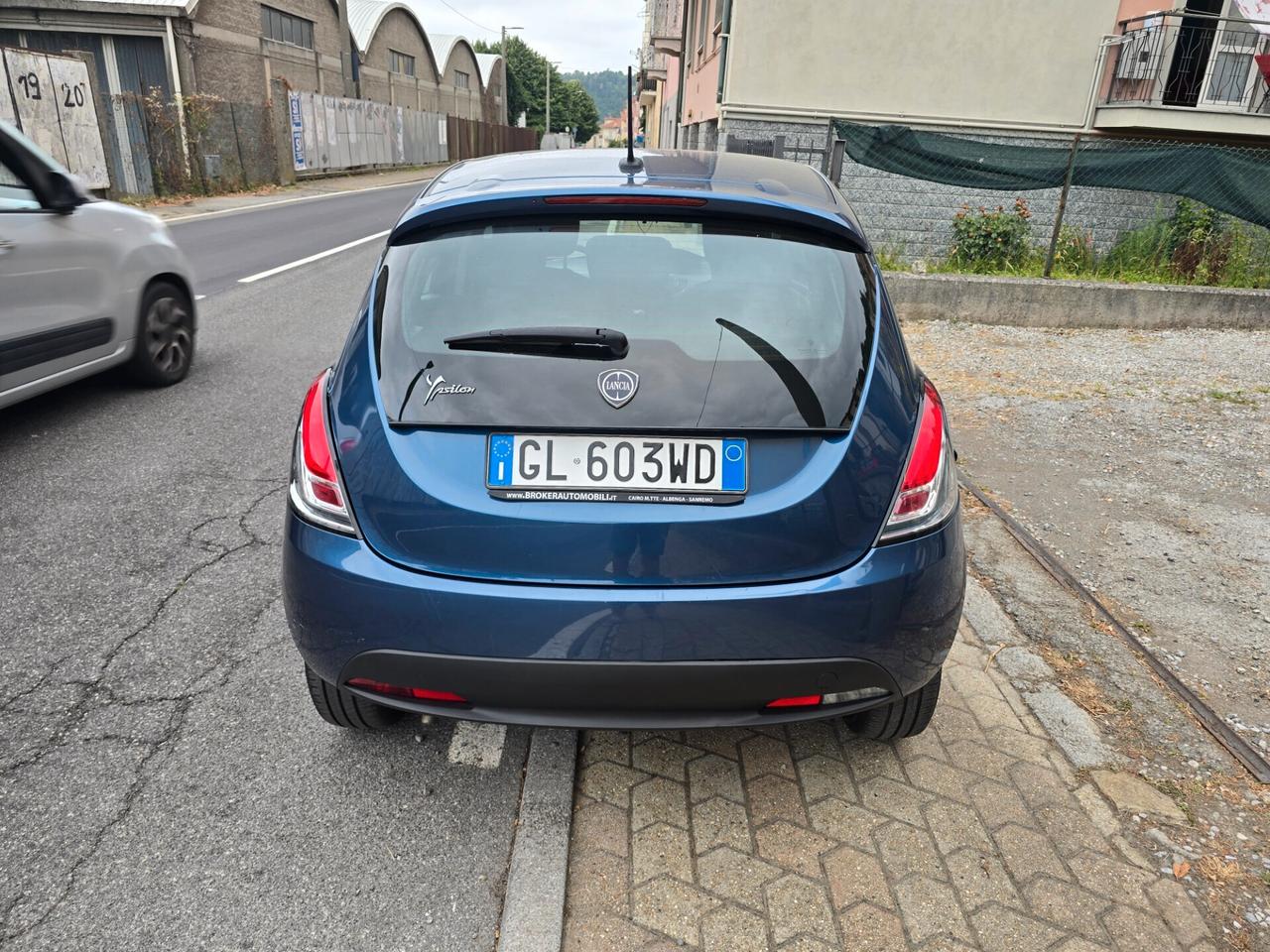 Lancia Ypsilon 1.2 69 CV 5 porte GPL Gold