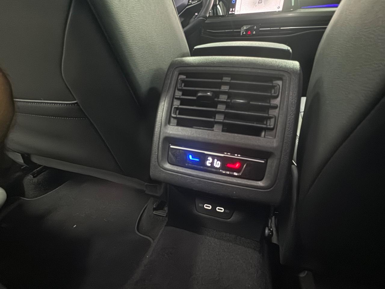Volkswagen Golf 2.0 TSI R DSG 4Motion