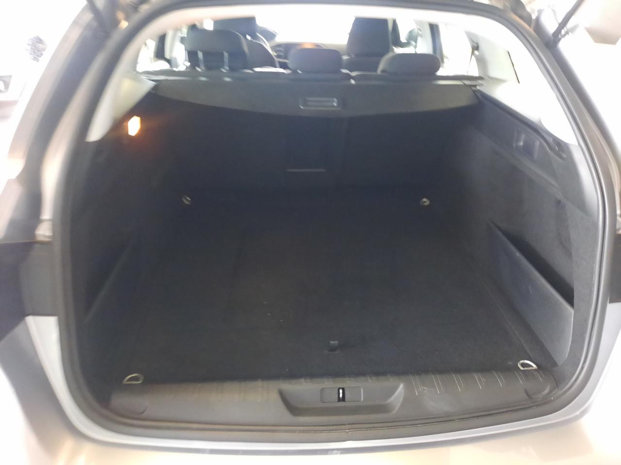 Peugeot 308 BUSINESS 1.6 HDI 92CV