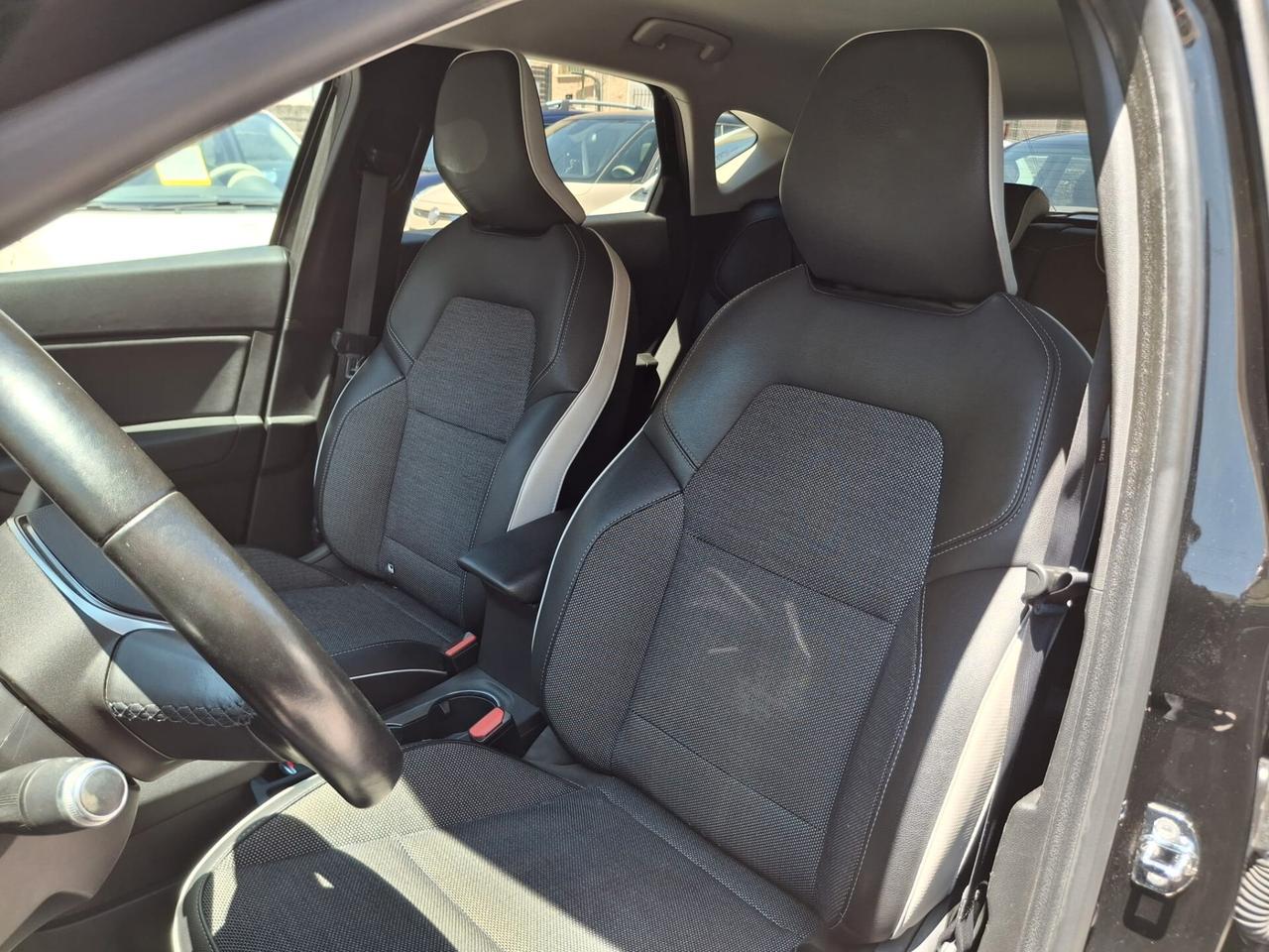 Renault Captur Blue dCi 115 CV Intens