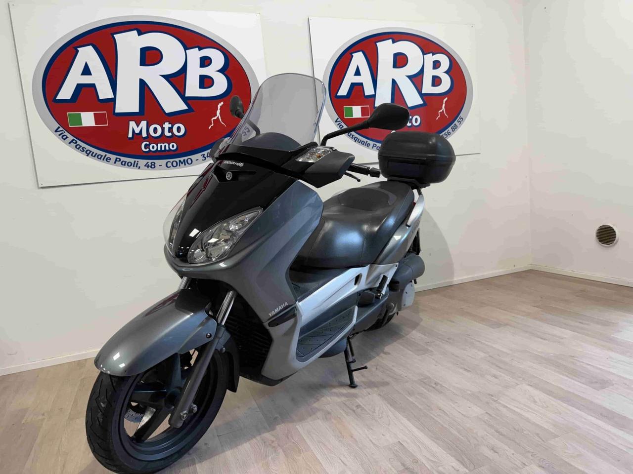 Yamaha X-Max 250