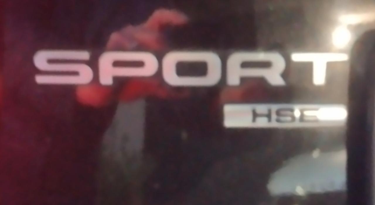 Land Rover Discovery Sport 2.0 TD4 180 CV HSE