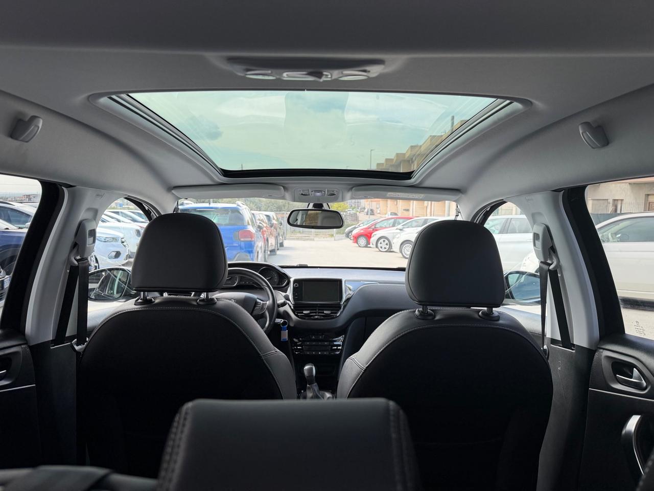 Peugeot 2008 BlueHDi 100 Allure