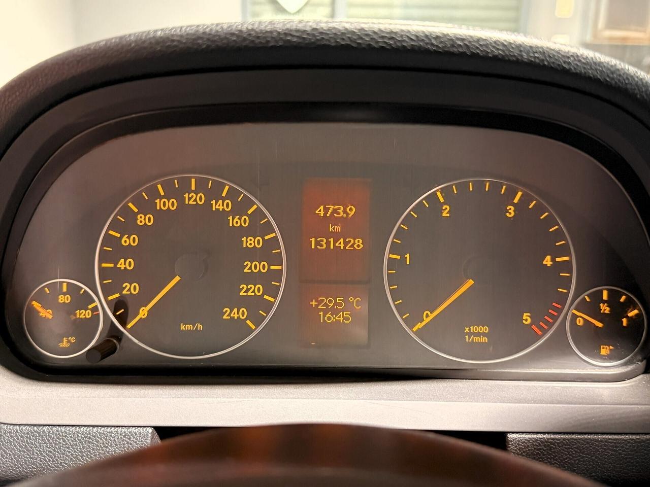 MERCEDES A 180CDI RESTYLING PREMIUM NAVI/BLUETOOTH