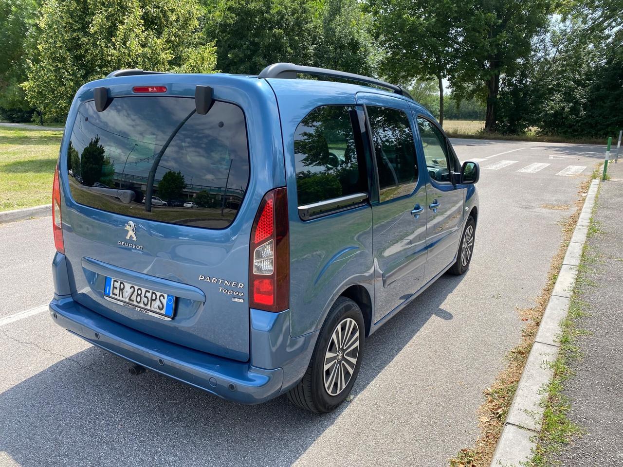Peugeot partner tepee 1.6 HDI cambio automatico 2013