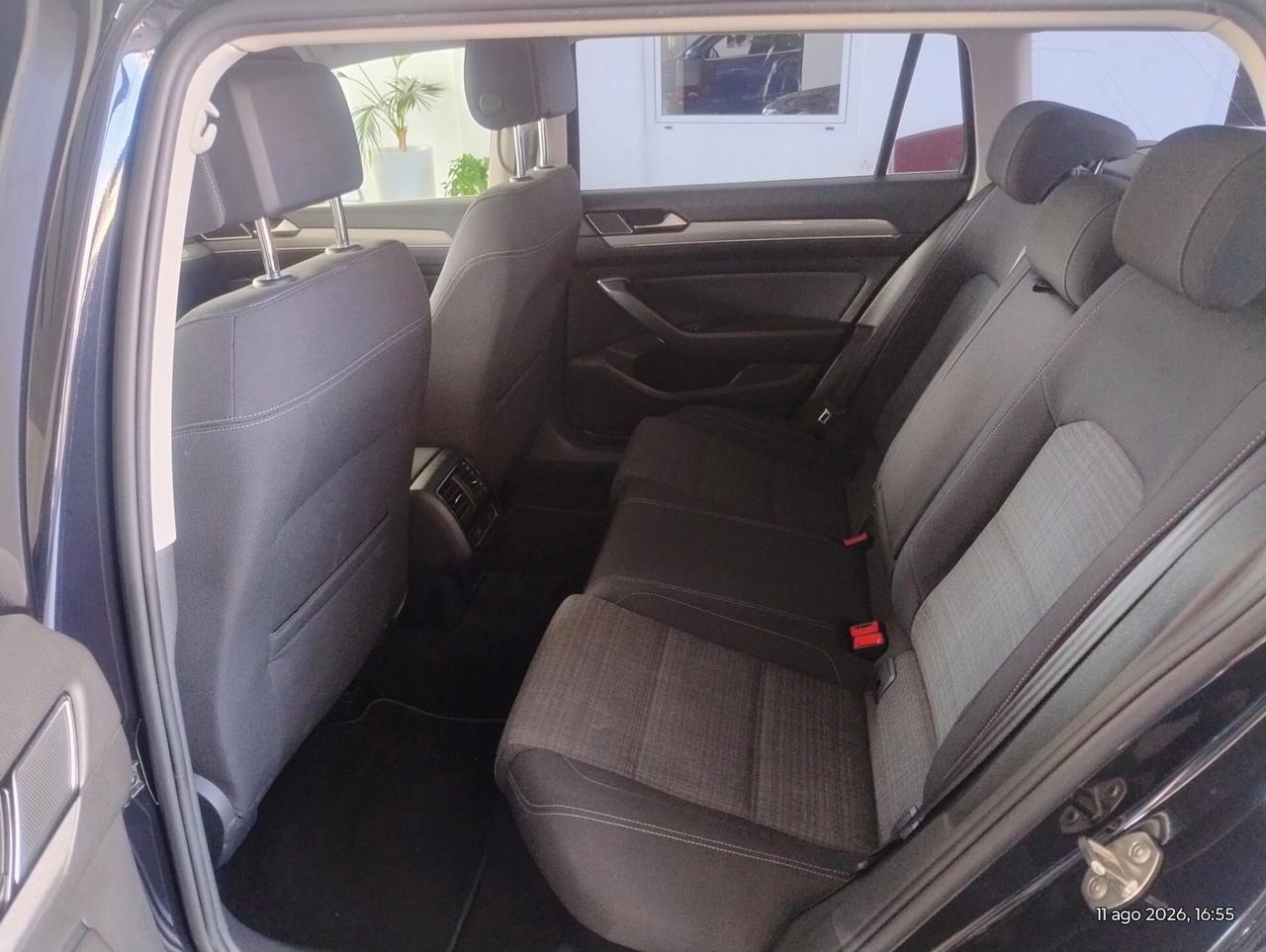 Volkswagen Passat Variant 2.0 TDI SCR 122 CV EVO DSG Business