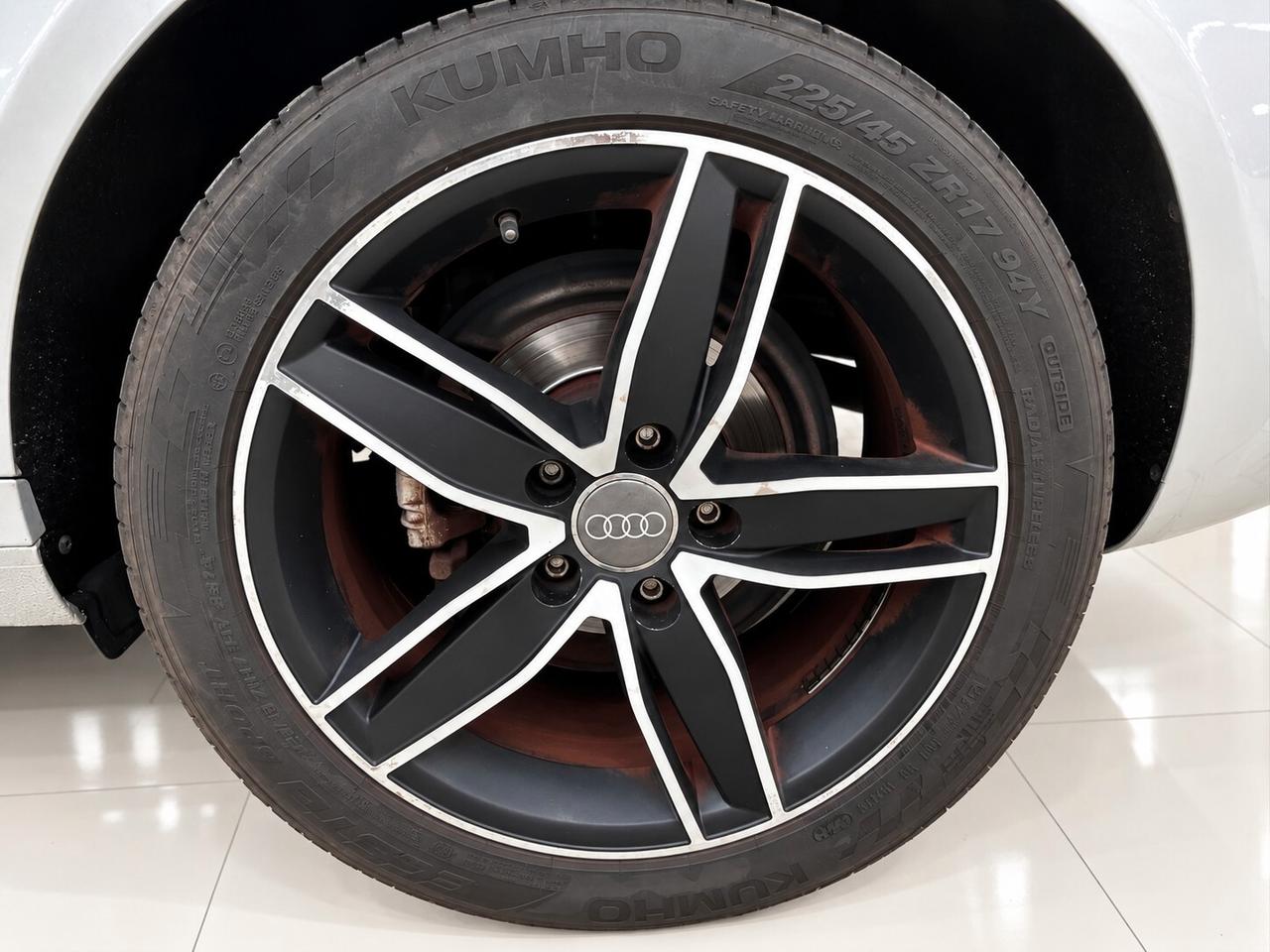 Audi A3 SPB 1.6 TDI 105 CV CR Ambition