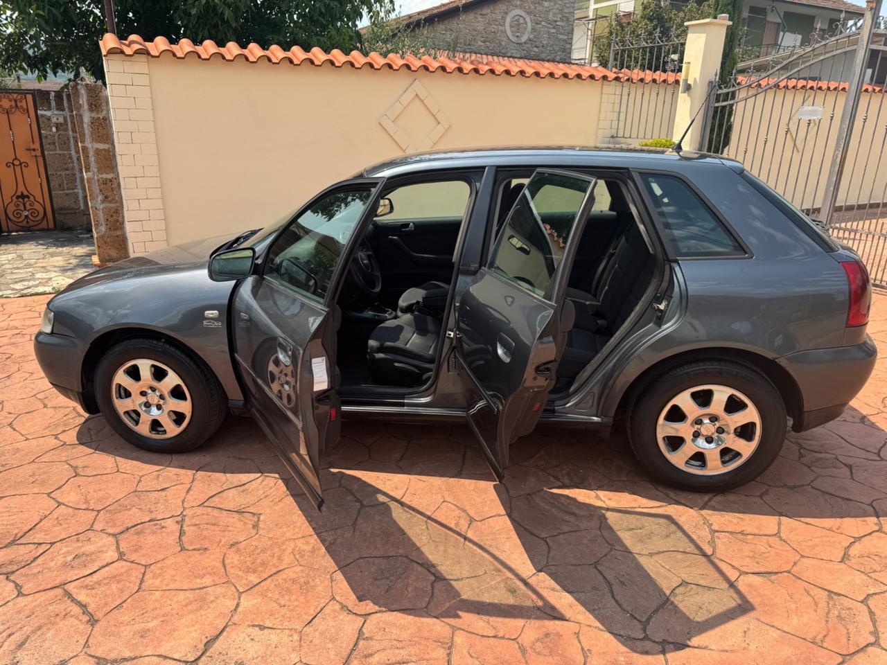 Audi A3 1.9 TDI/130cv 5porte consegna tutta italia