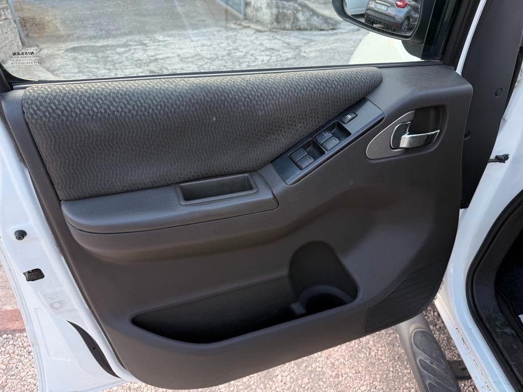 Nissan Navara 2.5 dCi 190CV 4 porte Double Cab XE