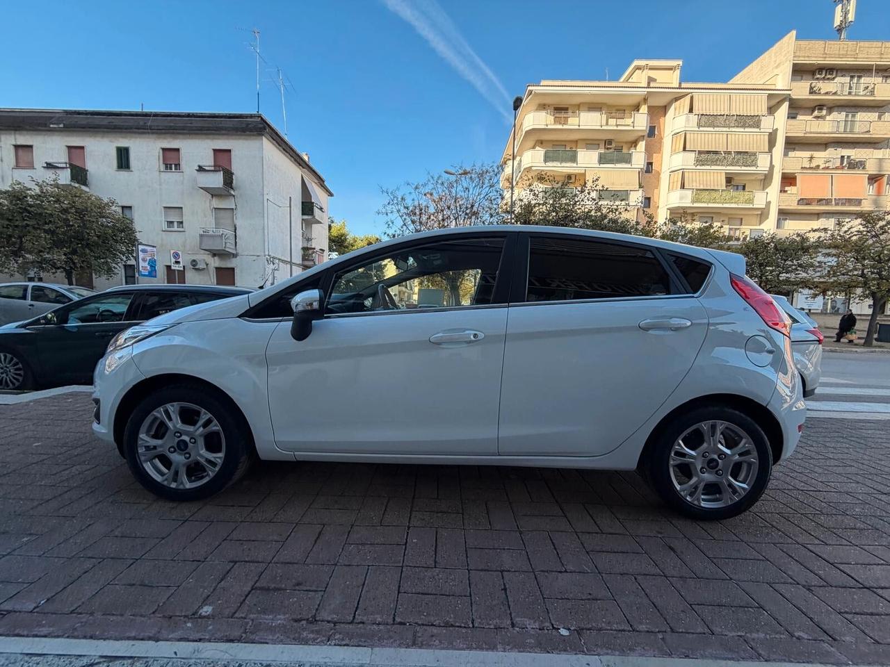 Ford Fiesta 1.5 TDCi 75CV 5p Titanium NAVI/LED