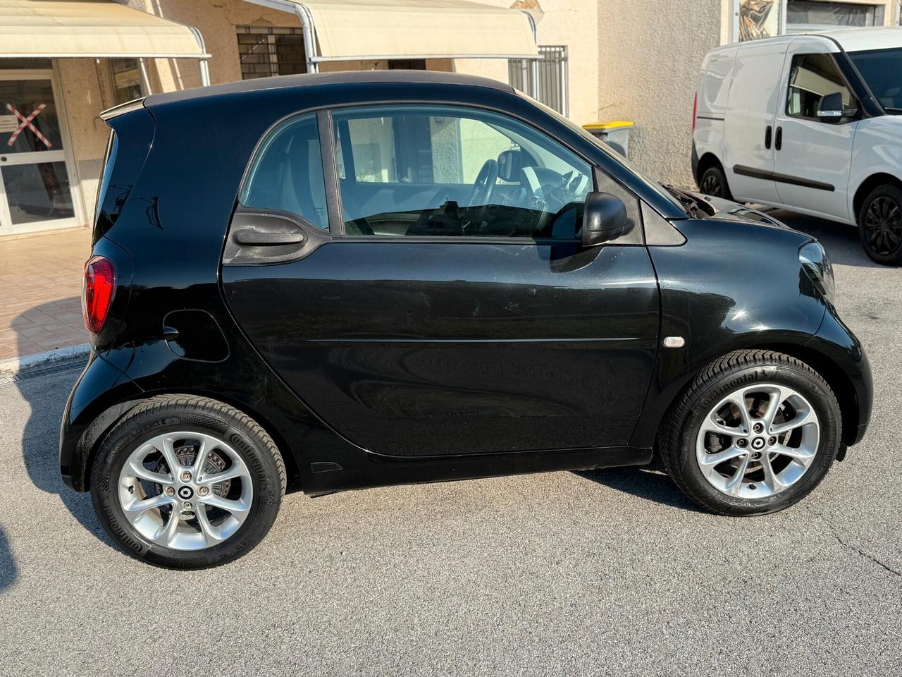 Smart ForTwo 1000 62 kW coupé passion
