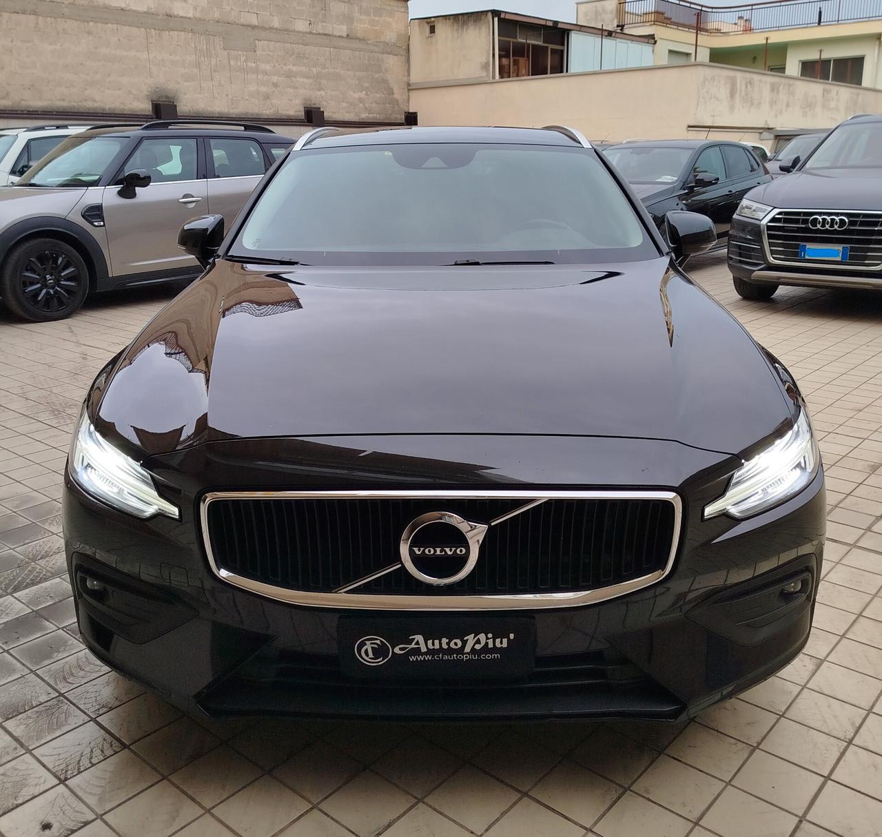 Volvo V60 B4 (d) Geartronic Momentum Business