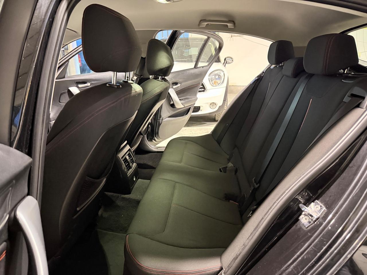 Bmw 116d 5p Dynamics Sport Automatic