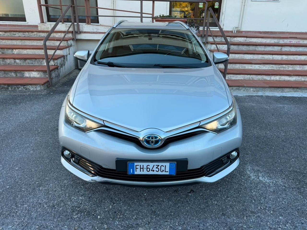 Toyota Auris Touring Sports 1.8 Hybrid Lounge