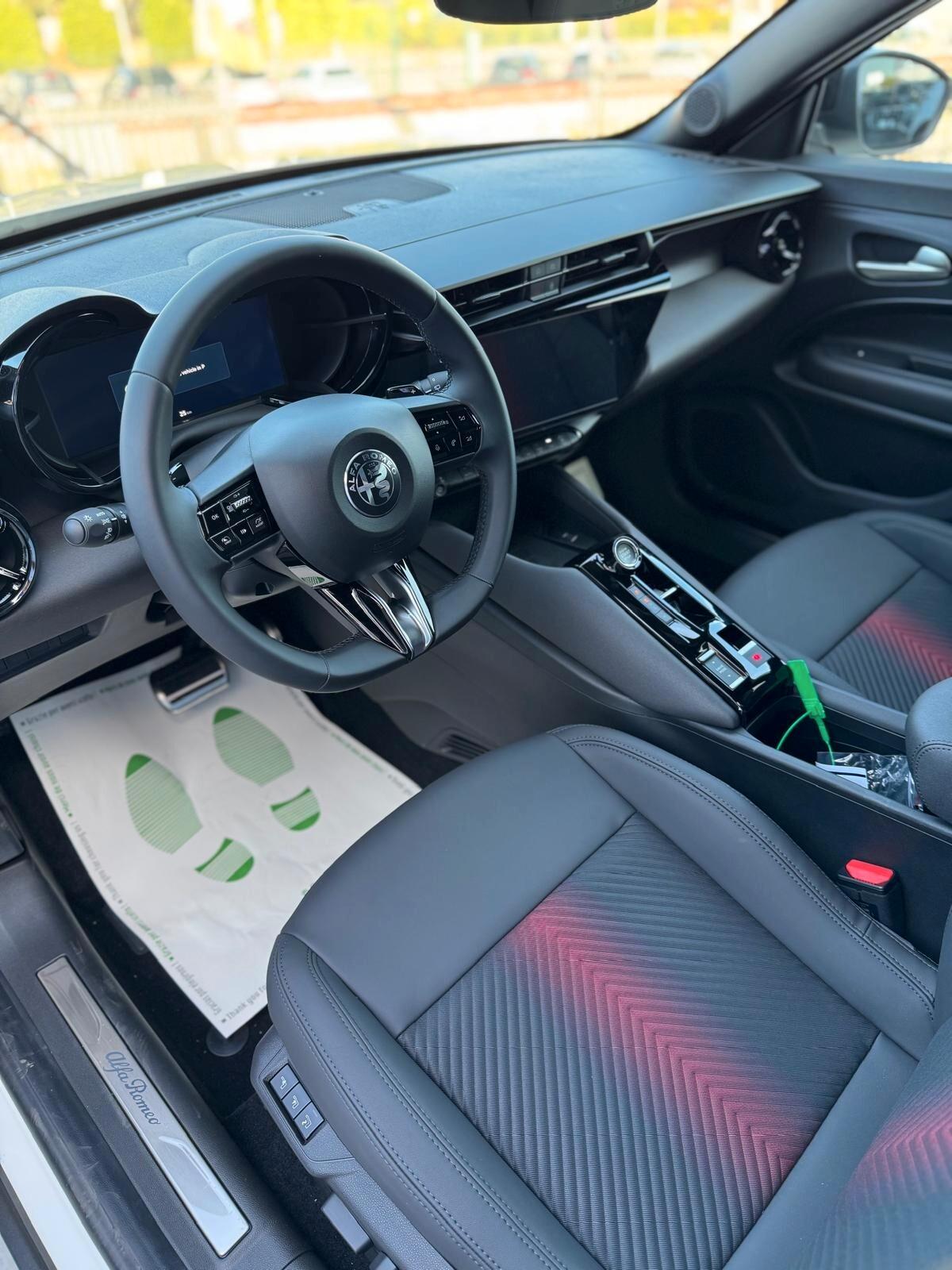Alfa Romeo Junior 1.2 136 CV Hybrid eDCT6 Speciale