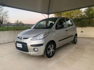 HYUNDAI i10 1.1 12V POCHI CHILOMETRI OK NEOPATENTATI