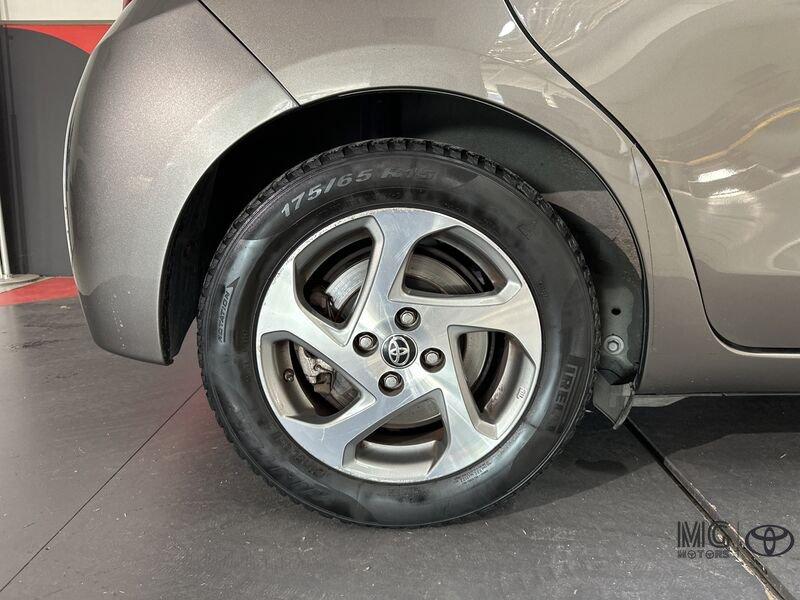Toyota Yaris 1.5 Hybrid 5 porte Active