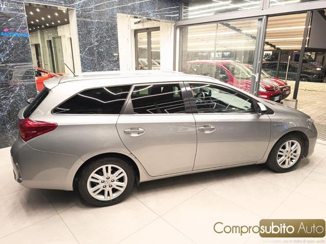 TOYOTA Prius 1.8 Active