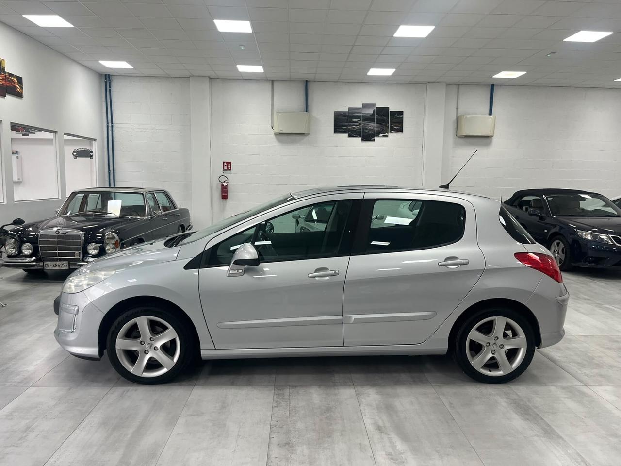 Peugeot 308 5p 1.6 16v