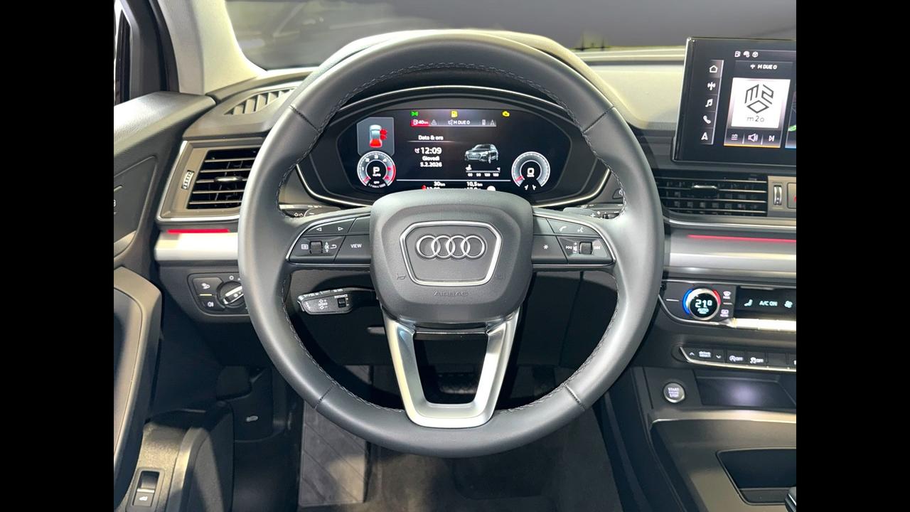 Audi Audi Q5 Business Advanced 40 TDI quattro 150(204) kW(CV) S tronic