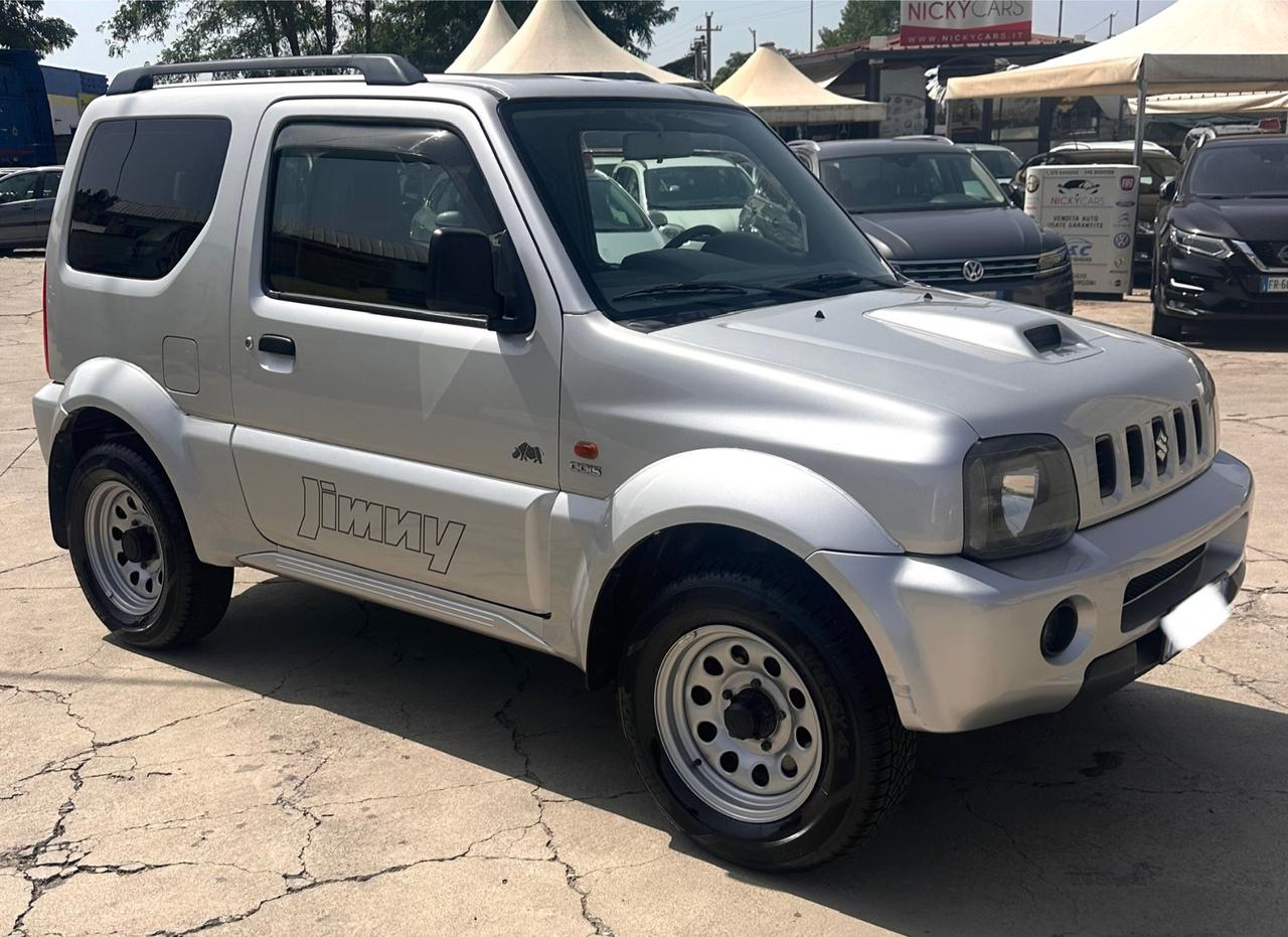 Suzuki Jimny 1.5 DDiS 65cv TOP 4WD Pari al nuovo…