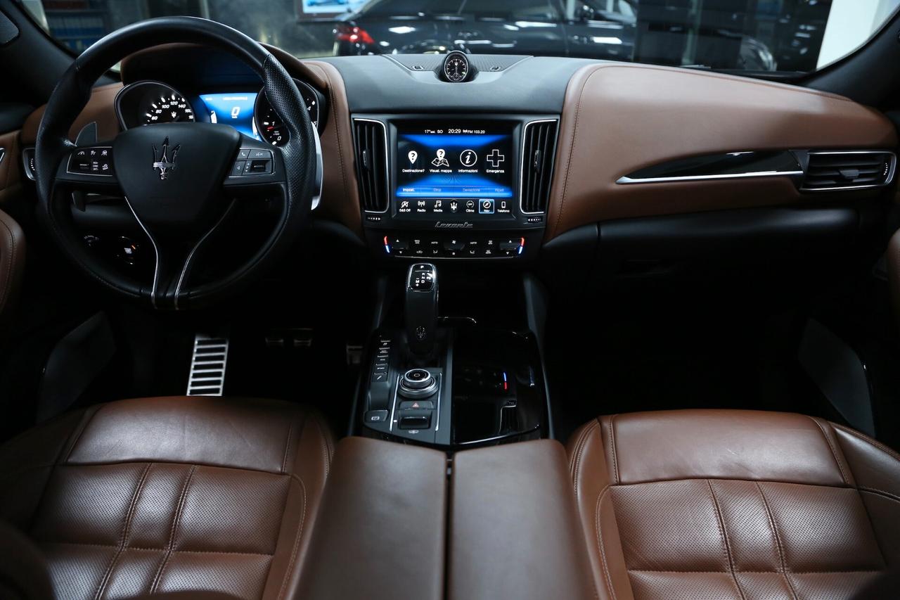 Maserati Levante V6 Diesel 275 cv AWD Gransport auto